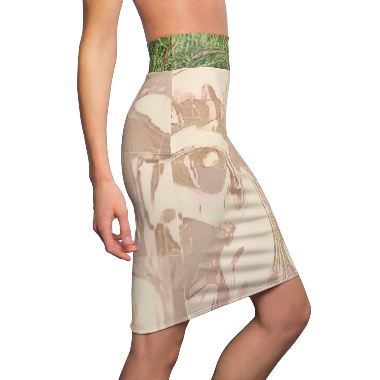 A Glance of Bigfoot Pencil Skirt