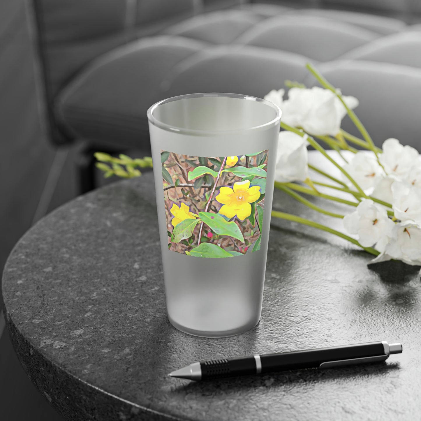 Yellow Jessamine Frosted Pint Glass, 16oz